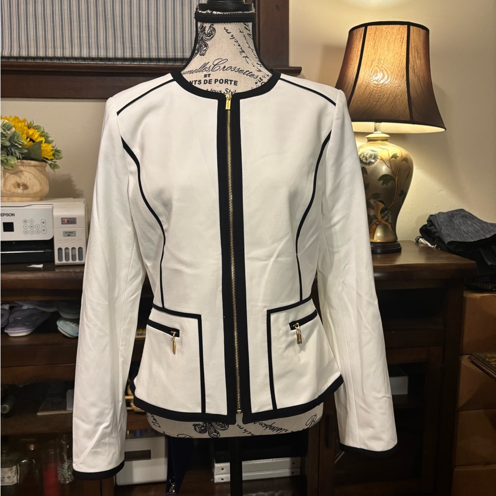 Calvin Klein White and Black Women's Blazer
